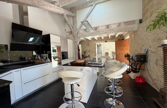 Maison de 11 pièces de 290 m² à Monteton — photo 3