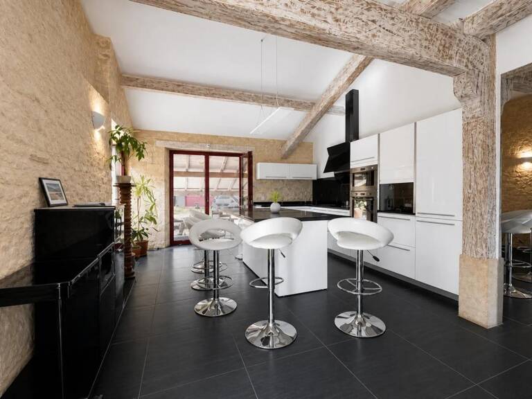 Maison de 11 pièces de 290 m² à Monteton — photo 1
