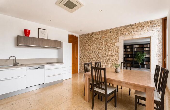 Appartement de 4 pièces de 118 m² à Nîmes — photo 3