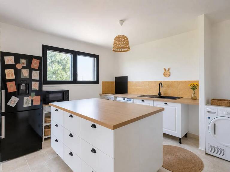 MAISON FAMILIALE – MIONS QUARTIER RÉSIDENTIEL – ÉTAGE RÉNOVÉ – TERRAIN PISCINABLE – MAISON INTERGÉNÉRATIONNELLE — photo 1