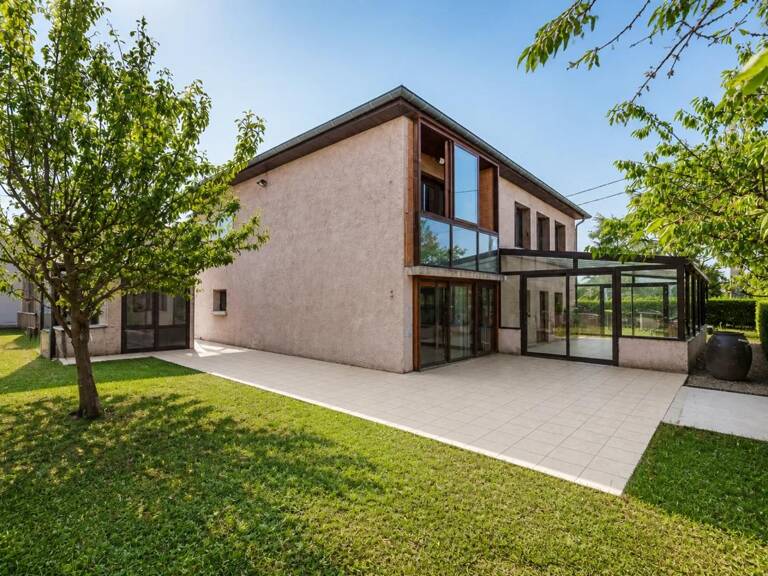 MAISON FAMILIALE – MIONS QUARTIER RÉSIDENTIEL – ÉTAGE RÉNOVÉ – TERRAIN PISCINABLE – MAISON INTERGÉNÉRATIONNELLE — photo 1