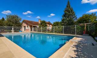 Maison 7 Pièces 180 m² à vendre à Jassans-Riottier (01480)