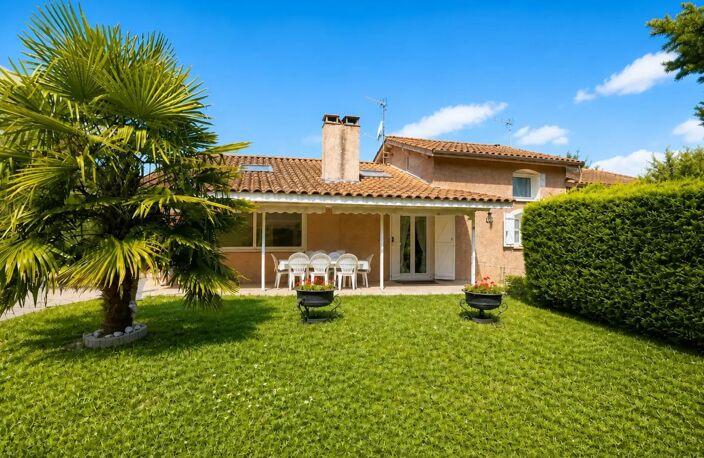 Maison de 7 pièces de 180 m² à Jassans-Riottier — photo 3