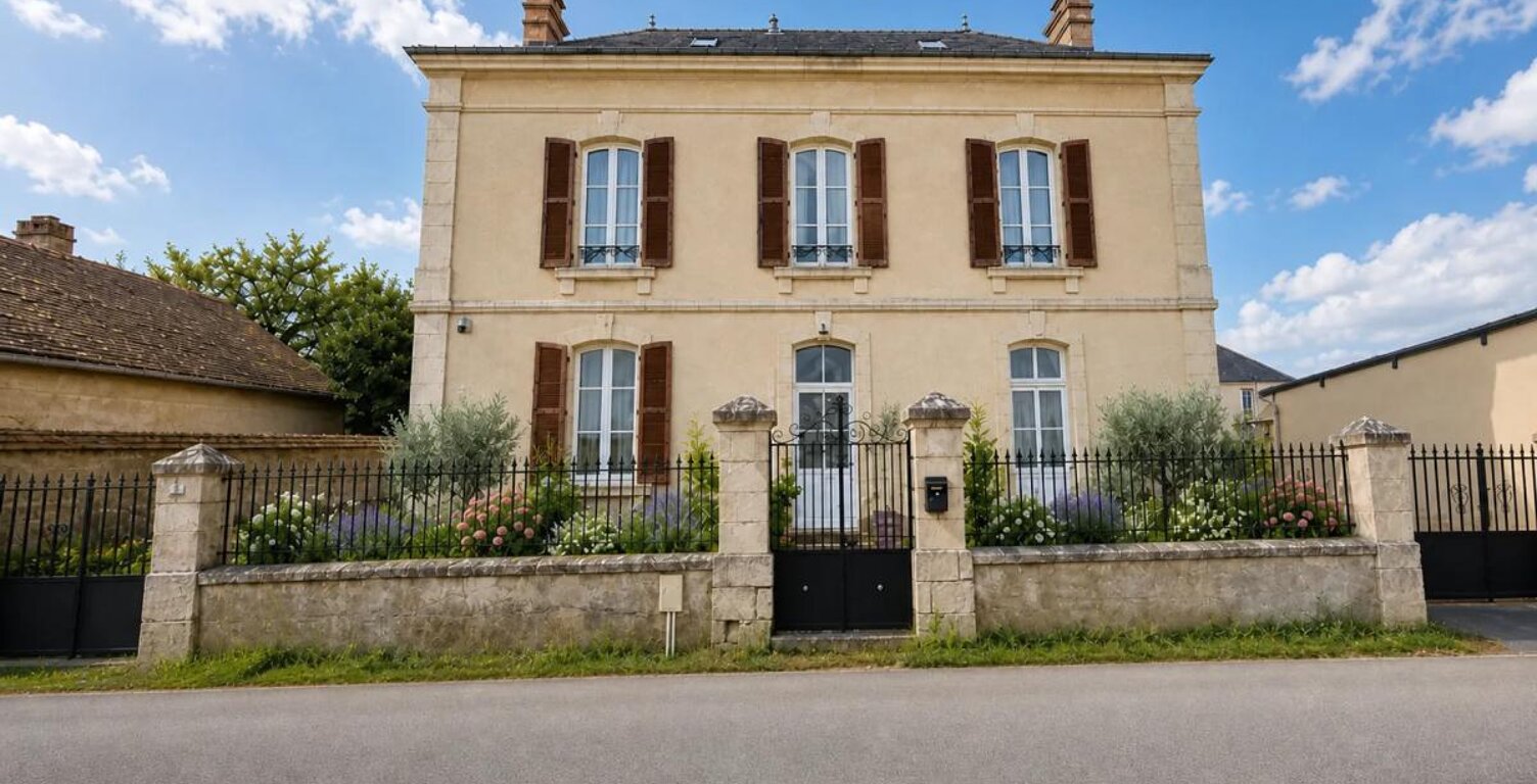 Ancienne école XIXe – Maison 180 m² – Perche proche Bellême — photo 1
