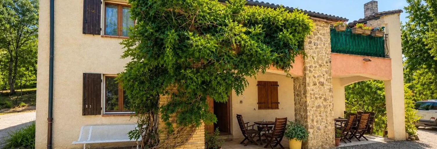 Maison 7 Pièces 196 m² à vendre à Esparron-de-Verdon (04800)