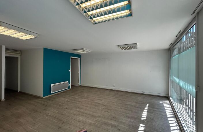 Location commerce  40 m² à Toulouse (31400) — photo 2