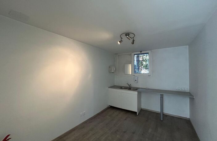 Location commerce  40 m² à Toulouse (31400) — photo 4