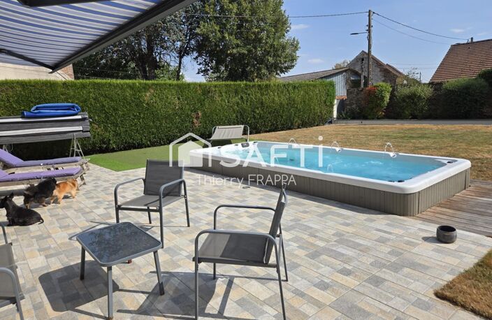 235 m², 5 chambres et dépendance : une propriété aux volumes rares — photo 2