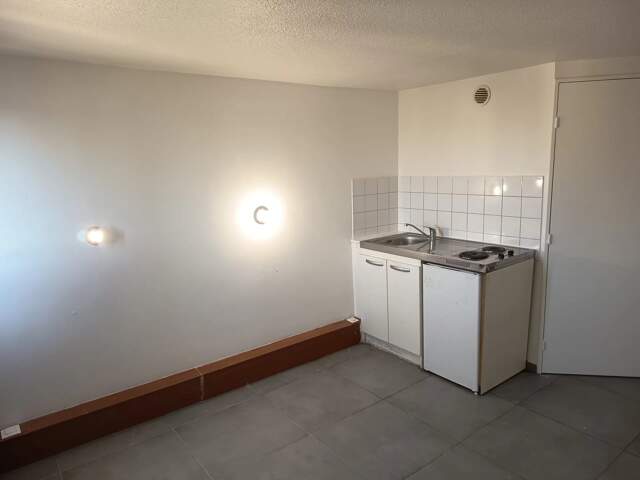 Studio de 20 m², avec place de parking. — photo du bien