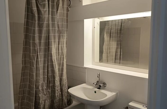 Studio de 20 m², avec place de parking. — photo 3