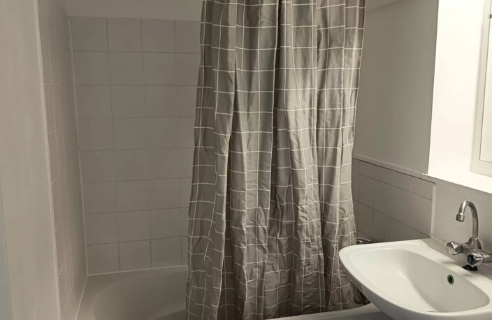 Studio de 20 m², avec place de parking. — photo 4
