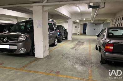 Garage  100 €