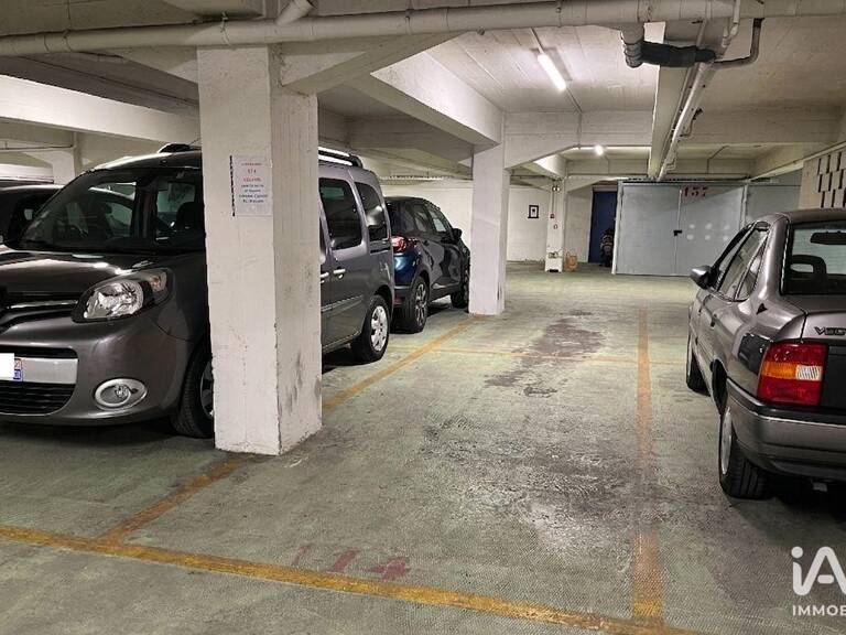 Location Parking 10 m&sup2; — photo 1