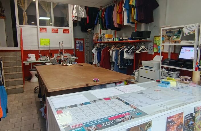 Vente Boutique/Local commercial 64 m&sup2; — photo 2