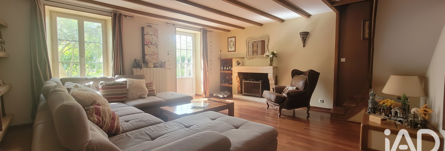 Maison 9 Pièces 245 m² à vendre à Asnières-la-Giraud (17400)