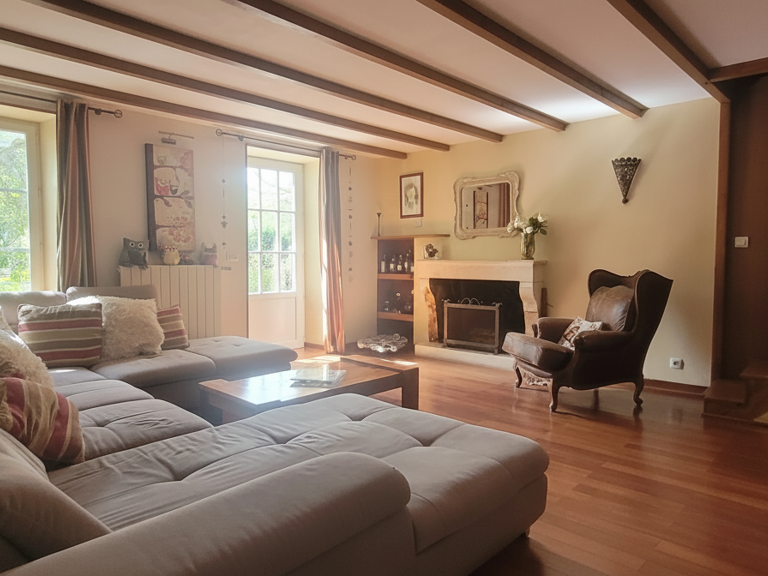 Vente Maison/villa 9 pièces — photo 1
