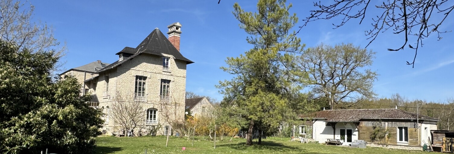 Maison 13 Pièces 460 m² à vendre à Poligny (77167)