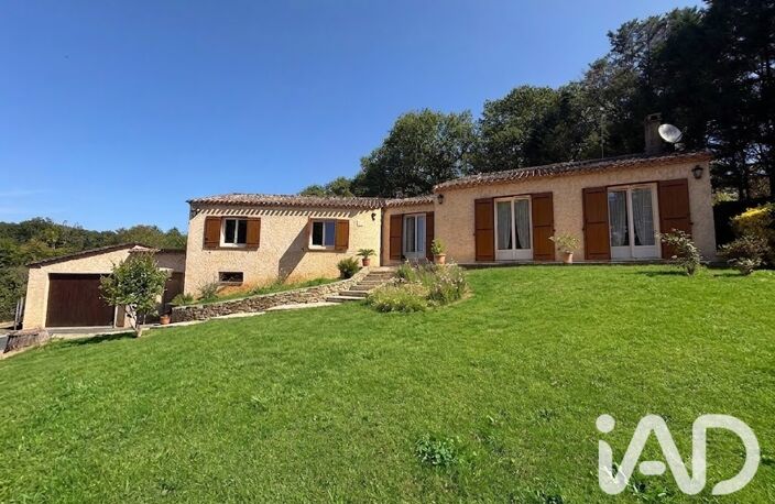 Vente Maison/villa 9 pièces — photo 2