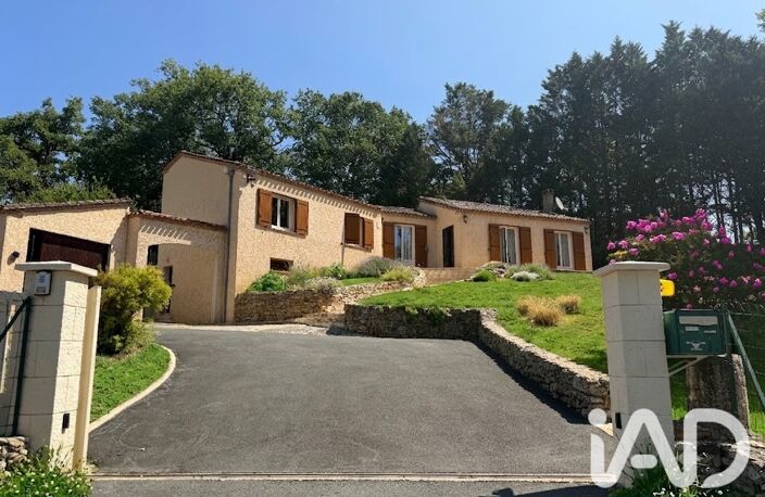 Vente Maison/villa 9 pièces — photo 3