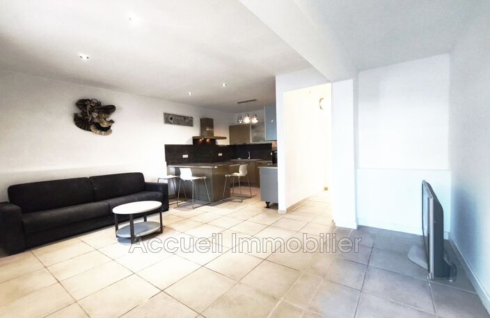 P3 + grande cabine traversant rez-de-jardin avec entrée indépe — photo 2
