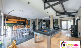 Maison 9 Pièces 310 m² à vendre à Sebourg (59990)