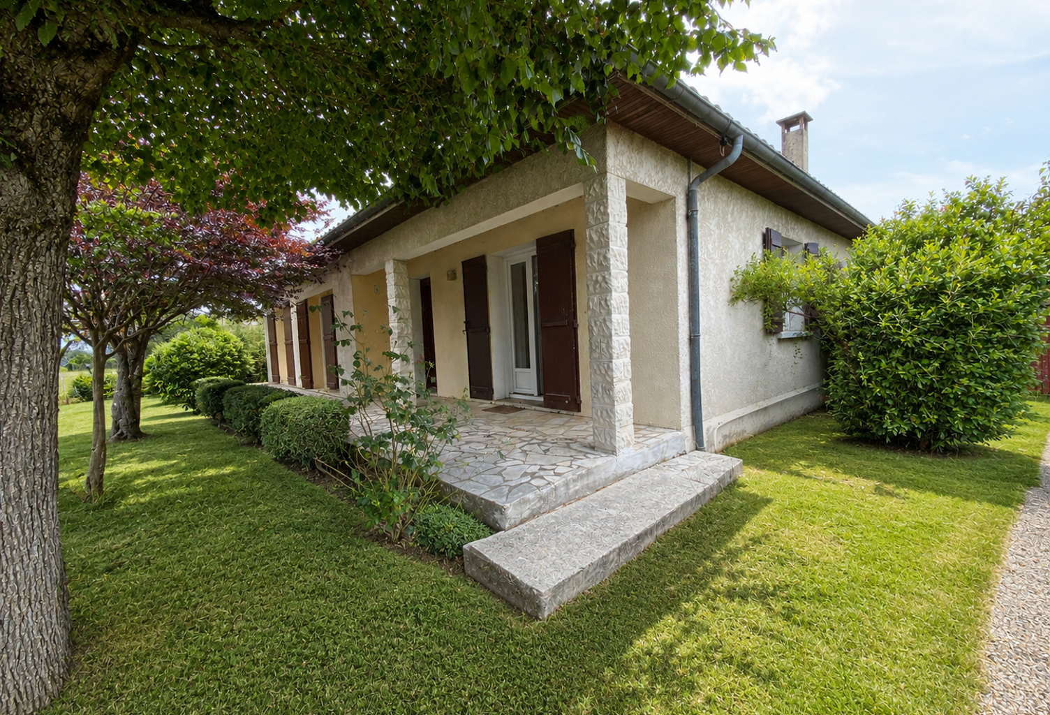 Bergerac Rive gauche - Maison à rafraîchir 94 m2 - Jardin et — photo 1