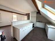 Superbe appartement de 3 pièces au 2éme et dernier étage, disposant d'un balcon, d'une place de stationnement privée et d'une cave ! — photo 3