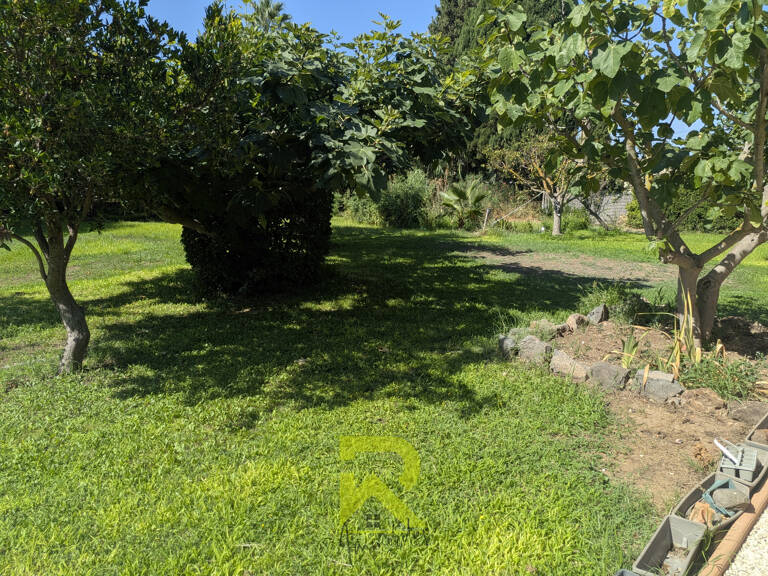 RARE SUR LE SECTEUR   AGDE La ville MAGNIFIQUE TERRAIN À BÂT — photo 1