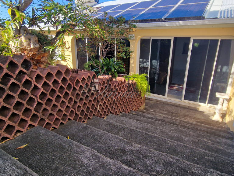 VILLA F5+ A LOUER A GRANDS BOIS 97410 SAINT PIERRE — photo 1