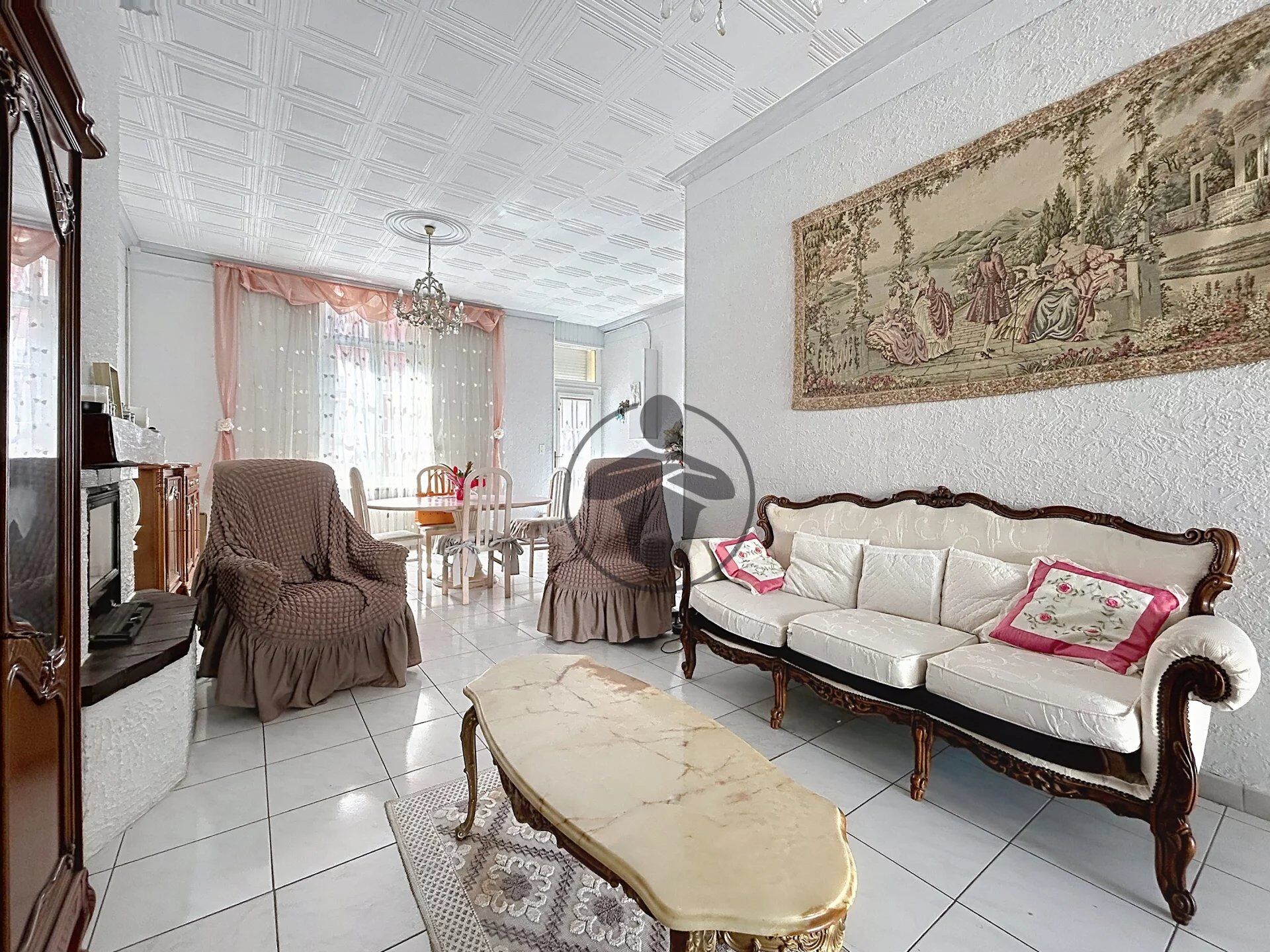 Maison 3 pièces 90 m² · à Saint-Quentin · 90 m² · 90 000 €