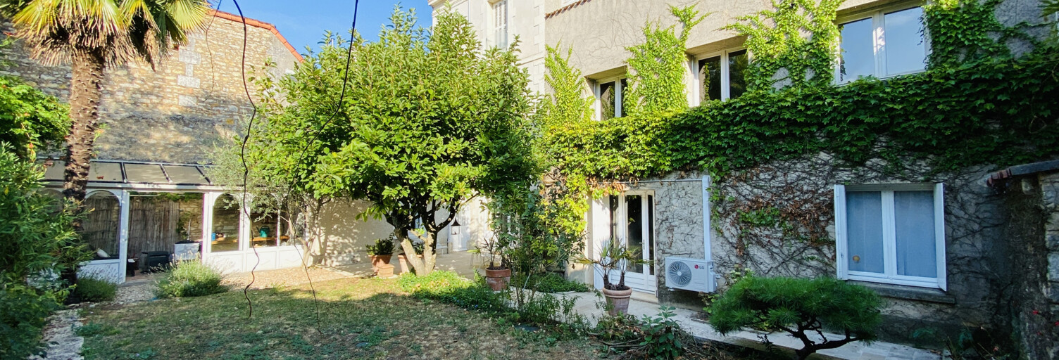 Maison 10 Pièces 253 m² à vendre à Poitiers (86000)