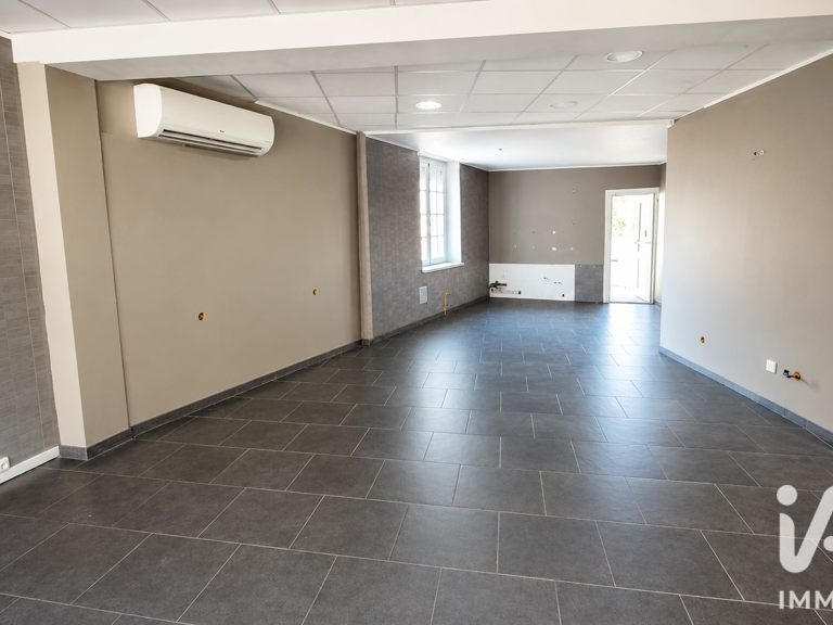 Vente Boutique/Local commercial 66 m&sup2; — photo 1
