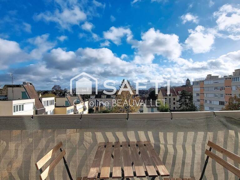 F2 rénové en centre ville de Longjumeau — photo 1