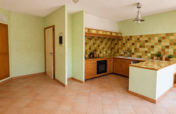 Maison de caractère de 208 m2 avec cour et garage, à deux pas des plages et de Béziers — photo 3