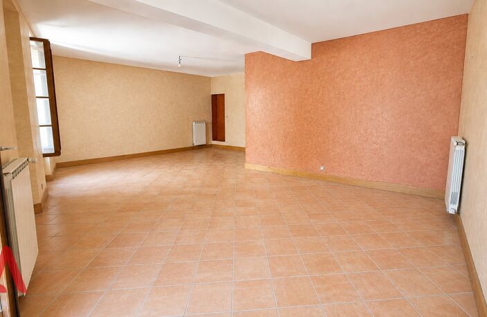 Maison de caractère de 208 m2 avec cour et garage, à deux pas des plages et de Béziers — photo 5