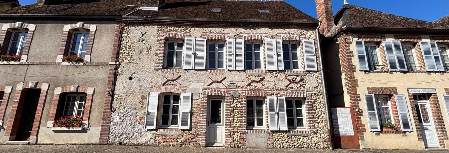 Maison 9 Pièces 210 m² à vendre à Mézilles (89130)