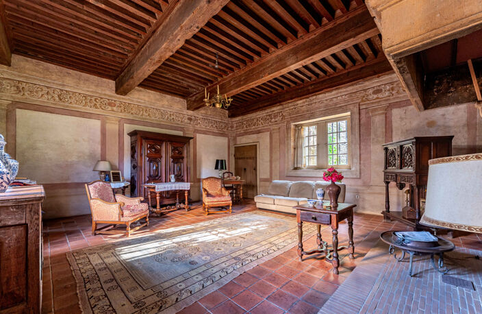 Maison Forte, Manoir d'exception au coeur du Beaujolais 350m — photo 3