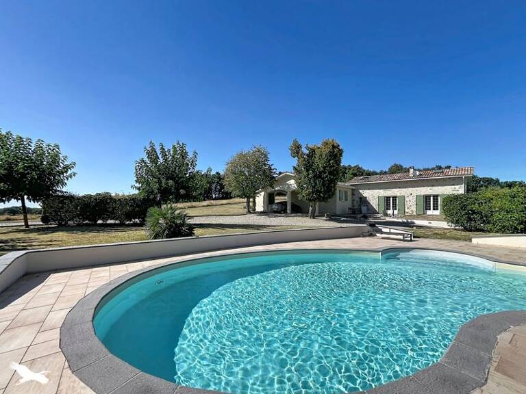 Maison en pierre de 4 pièces principales — photo 1