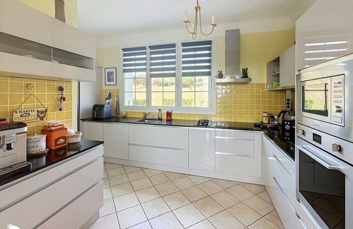 Vente maison 4 pièces 152 m² Thiviers (24800) — photo 3