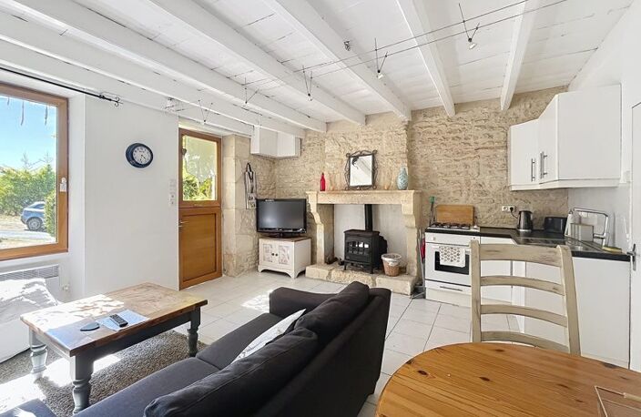 Maison en pierre de 2 pièces principales — photo 2