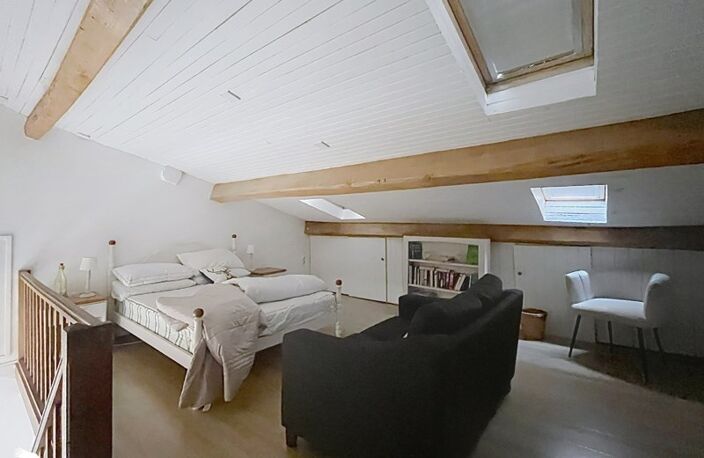 Maison en pierre de 2 pièces principales — photo 5