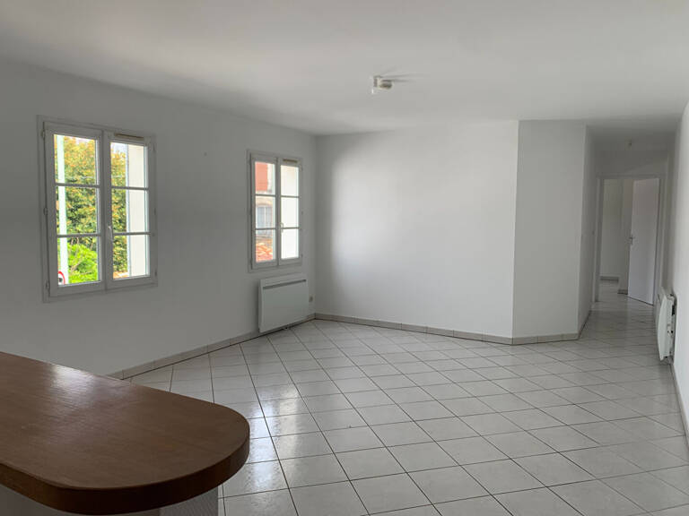 Appartement 2 chambres - JONZAC Centre Ville — photo 1