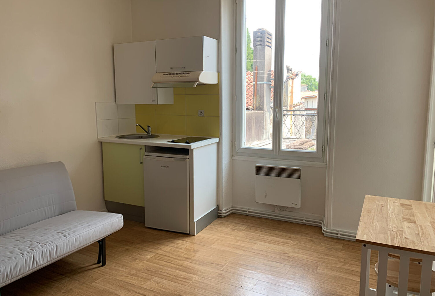 Studio 15 m²  - Jonzac Centre Ville — photo 1