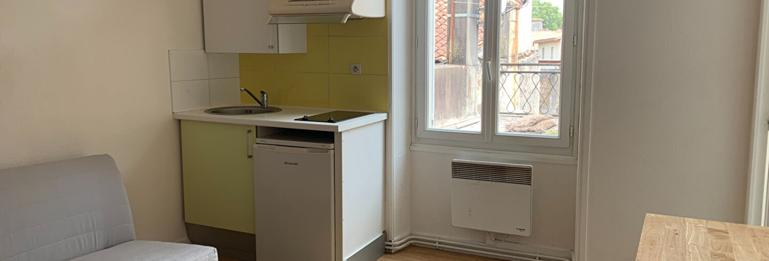 Appartement 1 Pièce 14 m² à louer à Jonzac (17500)