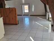 Appartement À Louer centre ville Marennes — photo 4