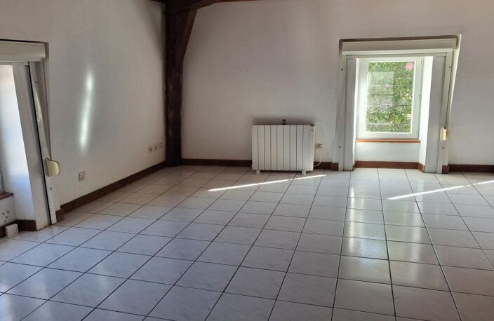 Appartement À Louer centre ville Marennes — photo 5