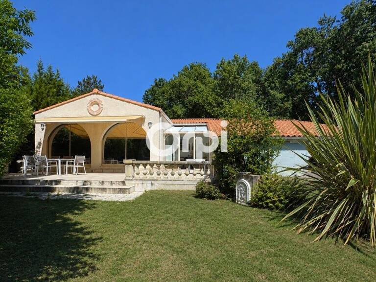 BREUILLET - VILLA - 142m² avec piscine - 3 chambres — photo 1