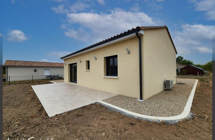 Maison à vendre de plain pied 3 pièces deux chambres sans travaux finition premium sur la commune du FLEIX (24) — photo 2