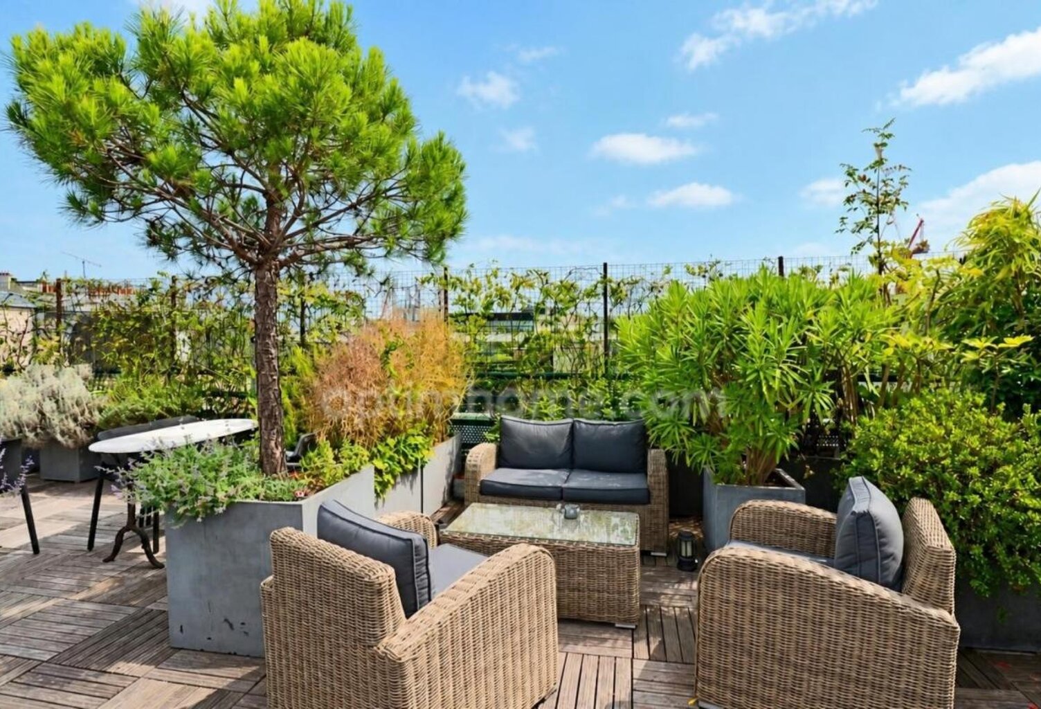 Duplex à vendre 6 pièces Charenton-le-Pont – Métro Valmy – Duplex 171 m² – Dernier étage – Terrasse 100 m² – Vue excepionnelle — photo 1