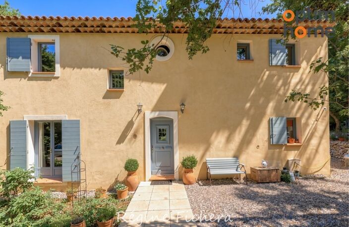 Puyloubier — Maison d'architecte au pied de la montagne Sainte-Victoire — photo 3